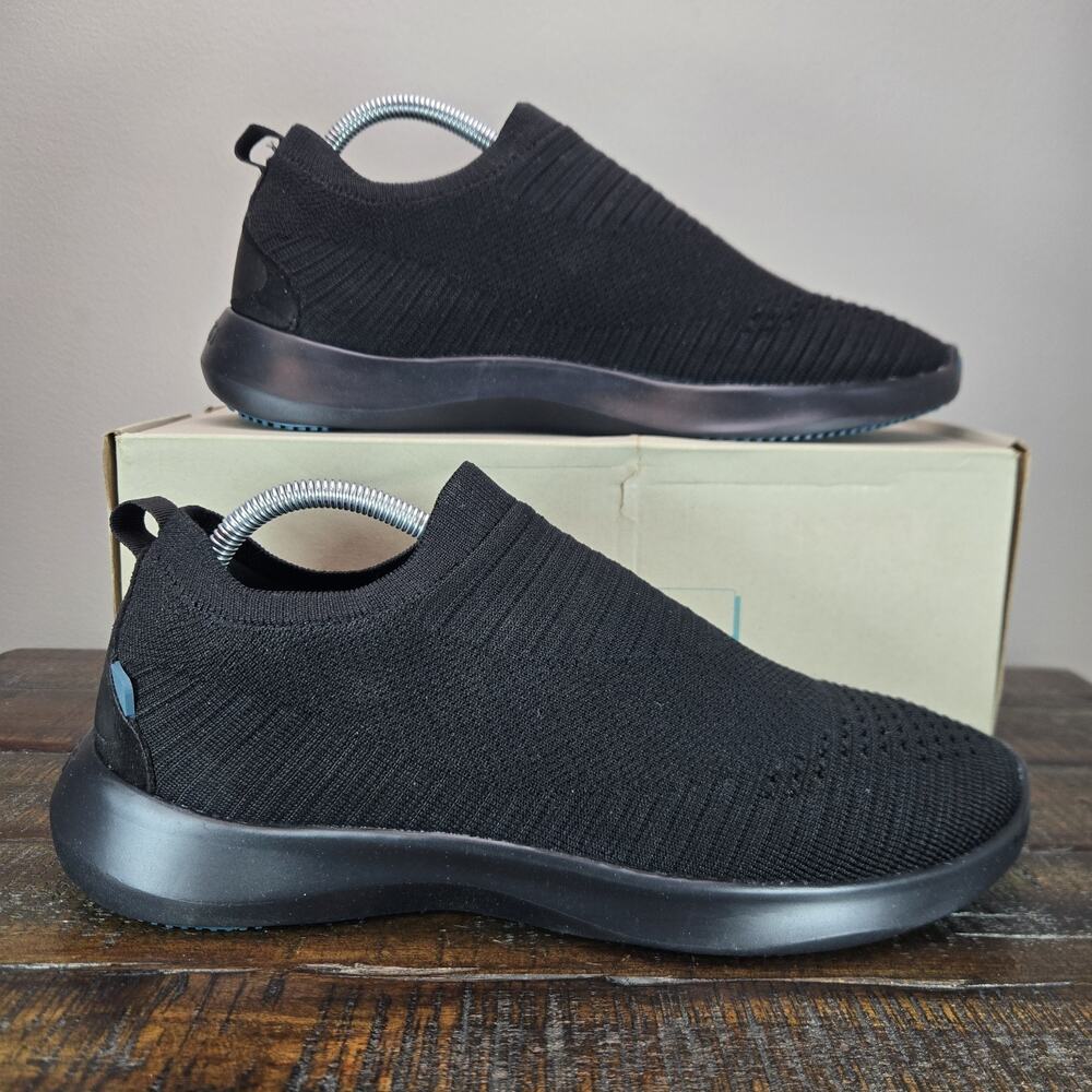 Vessi Everyday Move Slip On Mens Size 10 Waterproof Shoes Sneakers Onyx Black